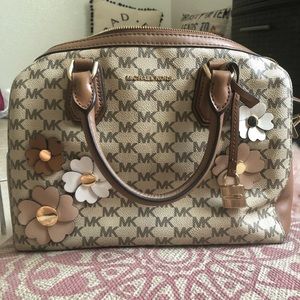 Michael Kors Medium Mercer Duffle